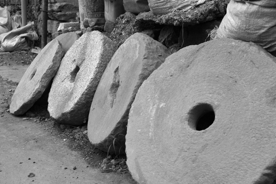 O Papel da Roda d'Água na Revolução Agrícola - inspiração 2